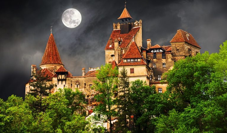 Castelul Bran își deschide porțile în Noaptea Muzeelor