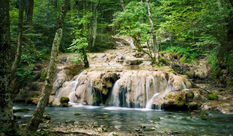 Romania frumoasa: Descopera cele mai impresionante cascade ale tarii