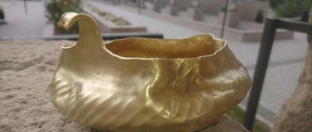 Un vas din aur de 3600 de ani vechime „detectat” pe Dealul Târgului din Bistrița