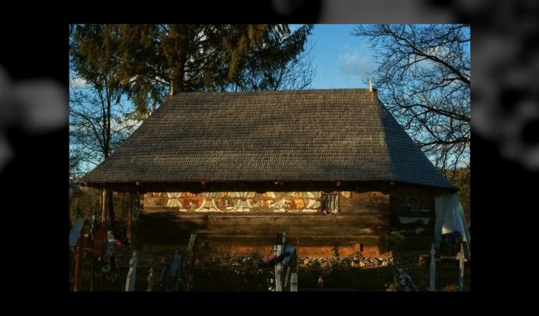 Campanie internaţională pentru salvarea frescei unei biserici de lemn din România