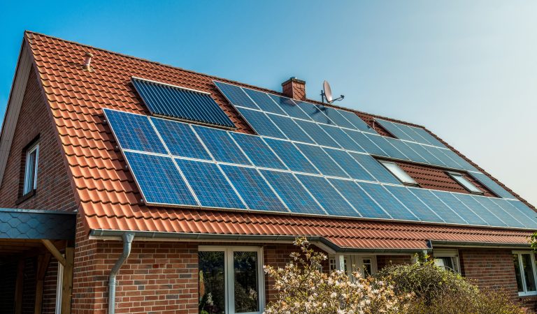 Energia solară, un domeniu de viitor în România
